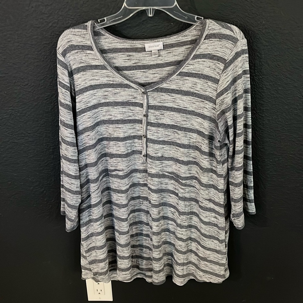 Women’s Avenue Top